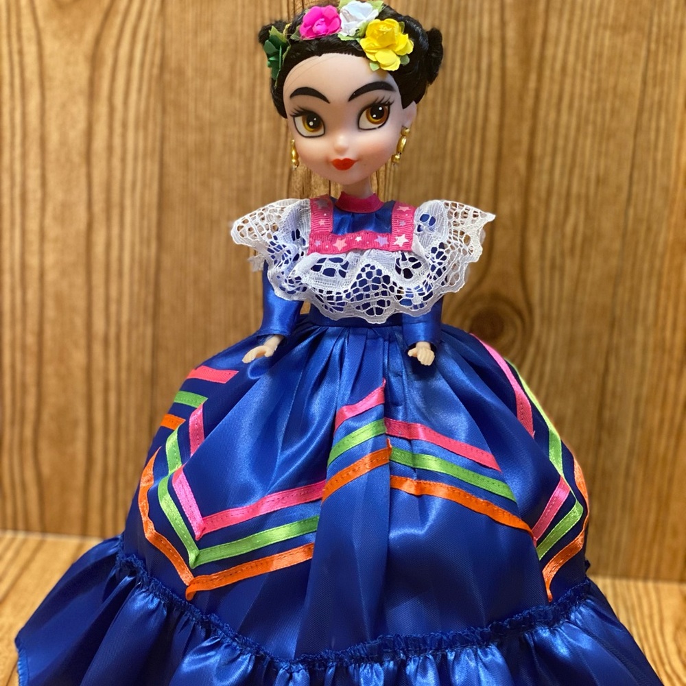 Frida dolls